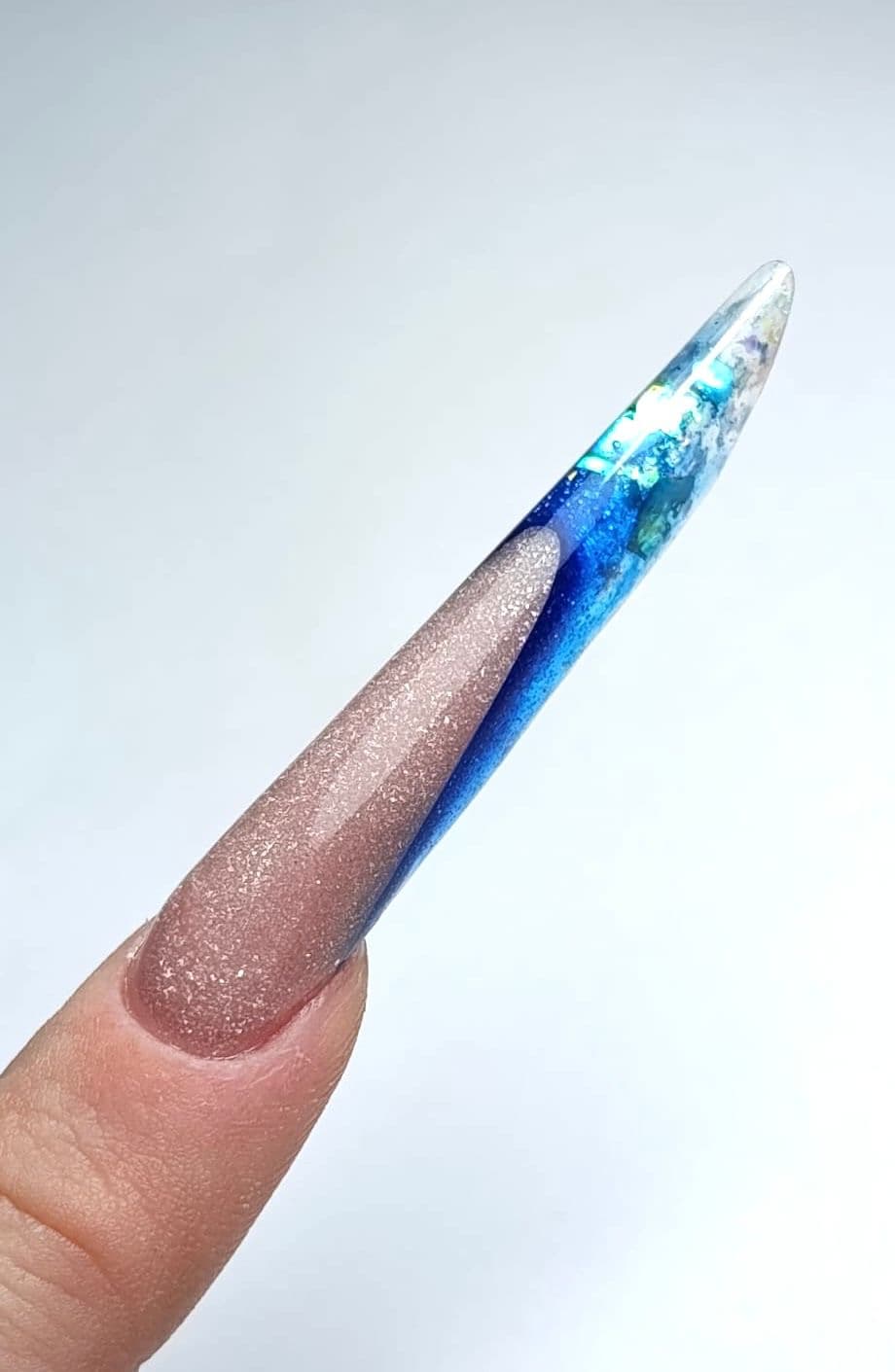 RUSSIAN ALMOND FANTASY