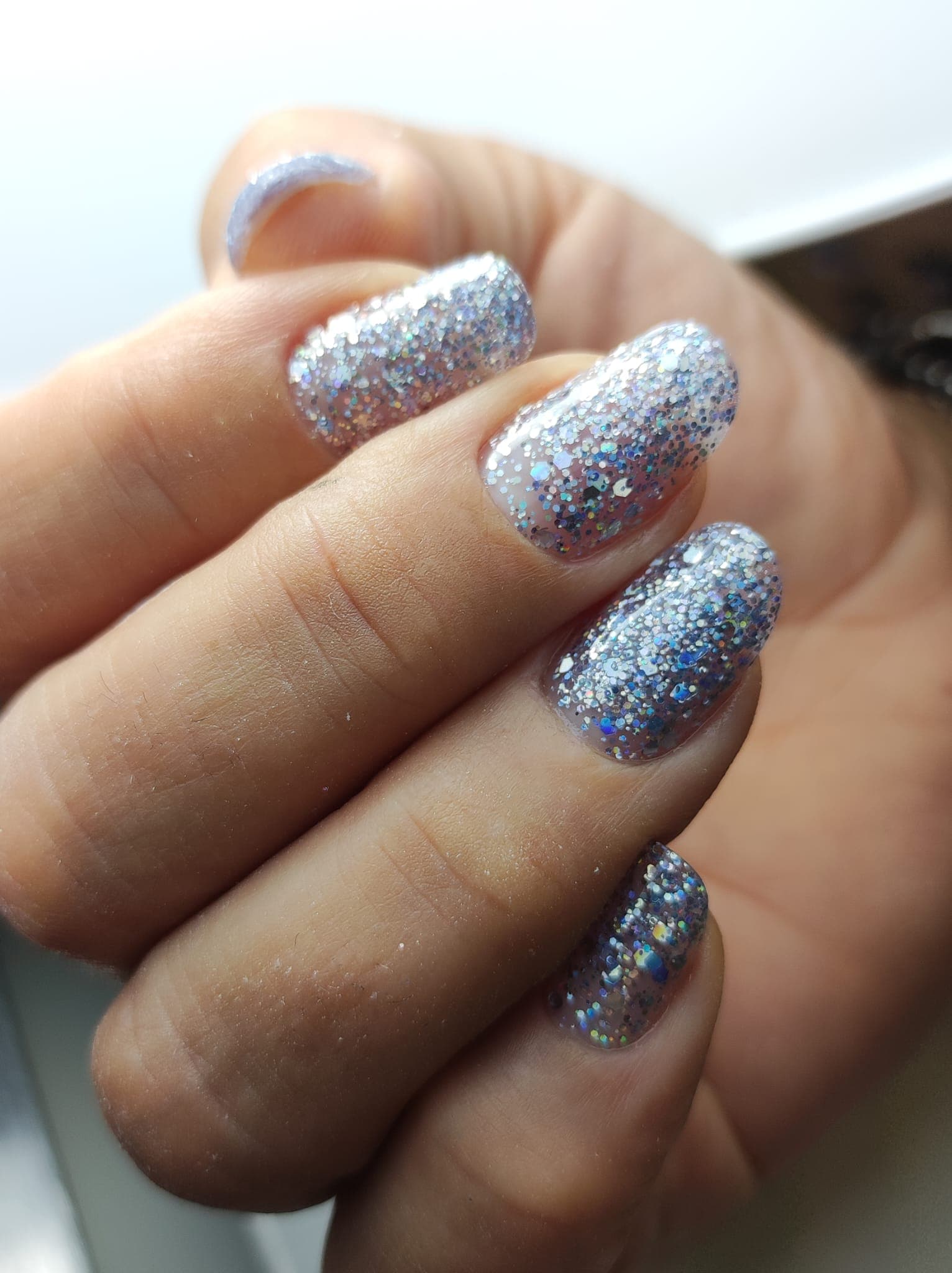 ALLUNGAMENTO UNGHIE MEDIO